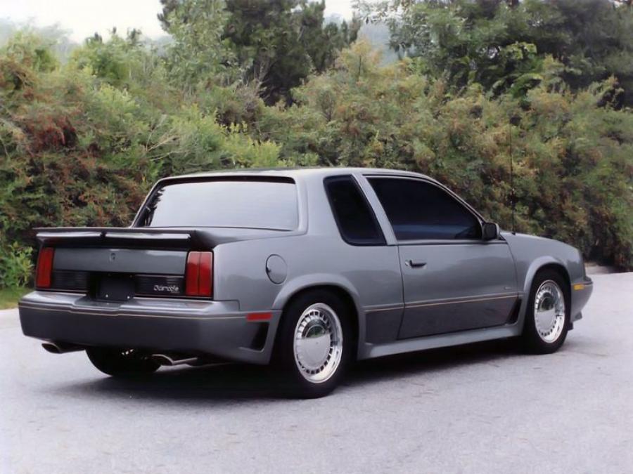  Oldsmobile FE3-X Calais Concept 1985 года  (фото 2 из 4)